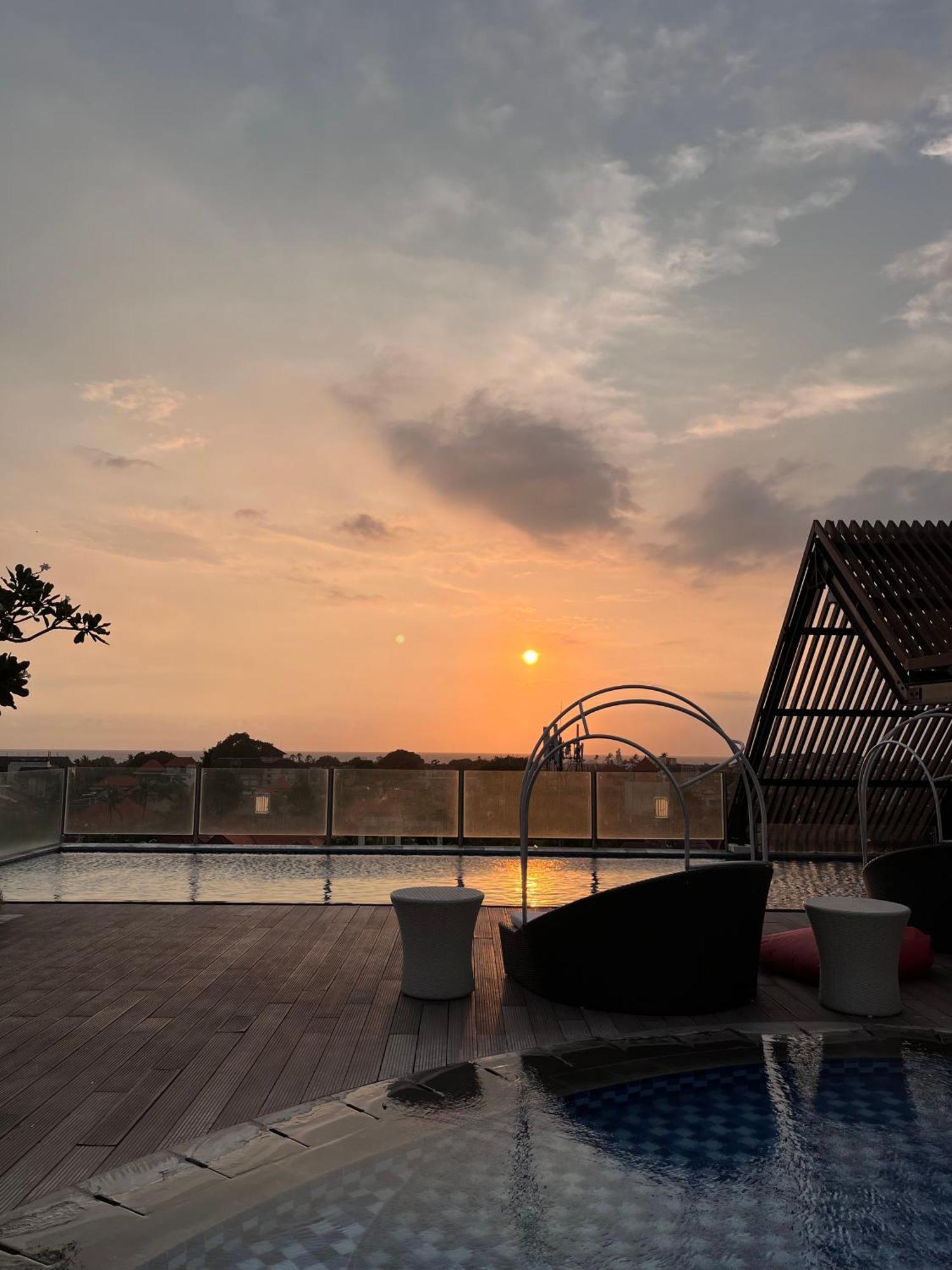 Luminor Hotel Legian Seminyak - Bali Kültér fotó